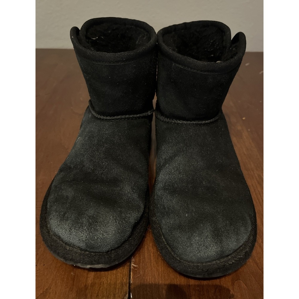 Uggs Jona Boot PS Girls‎ Shoe Size 2 Black 1118890K Preowned